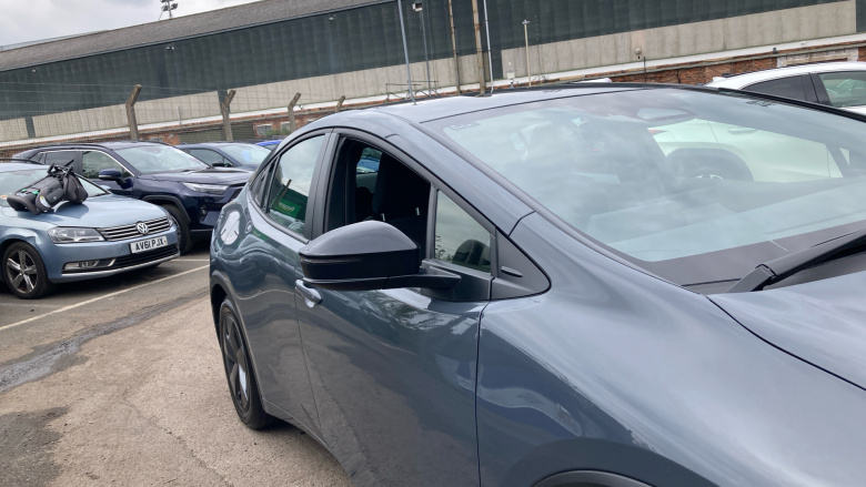 Toyota Prius 2.0 PHEV Design 5dr CVT Hatchback